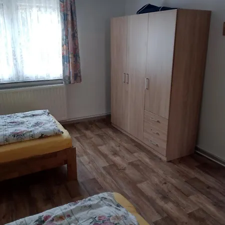 Charlotte Apartman *